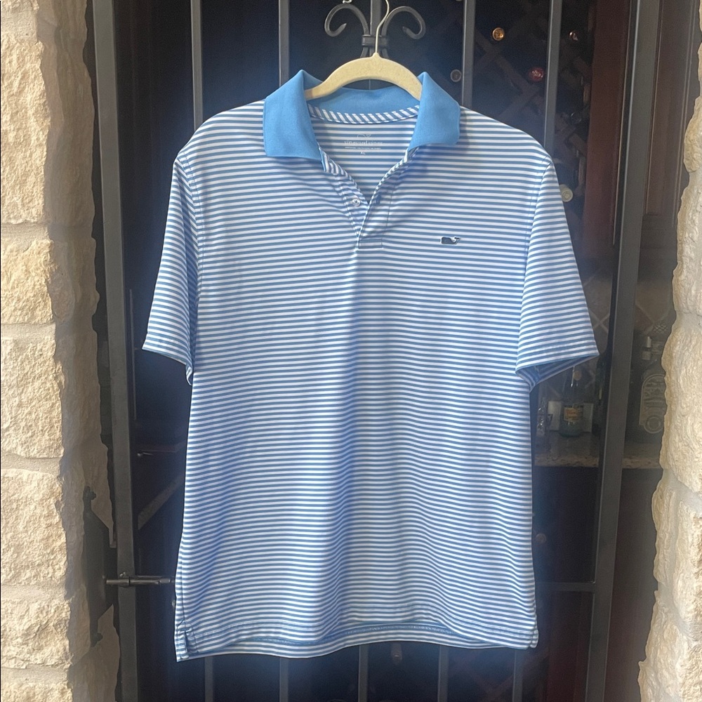 Vineyard Vines Light Blue and White Striped Polo XL kids fits s-m men